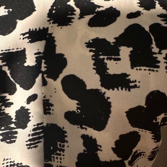 Medium - Merona summer sleeveless blouse with black and white print - Picture 9 of 10